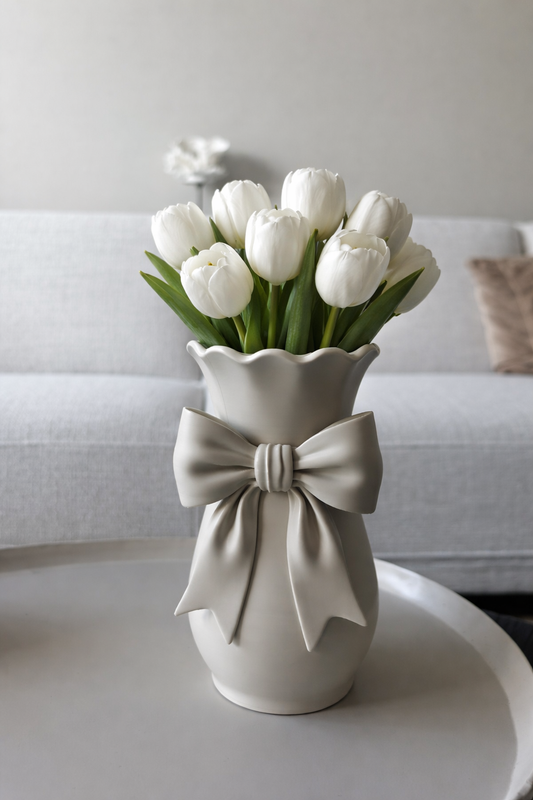 Bow vase