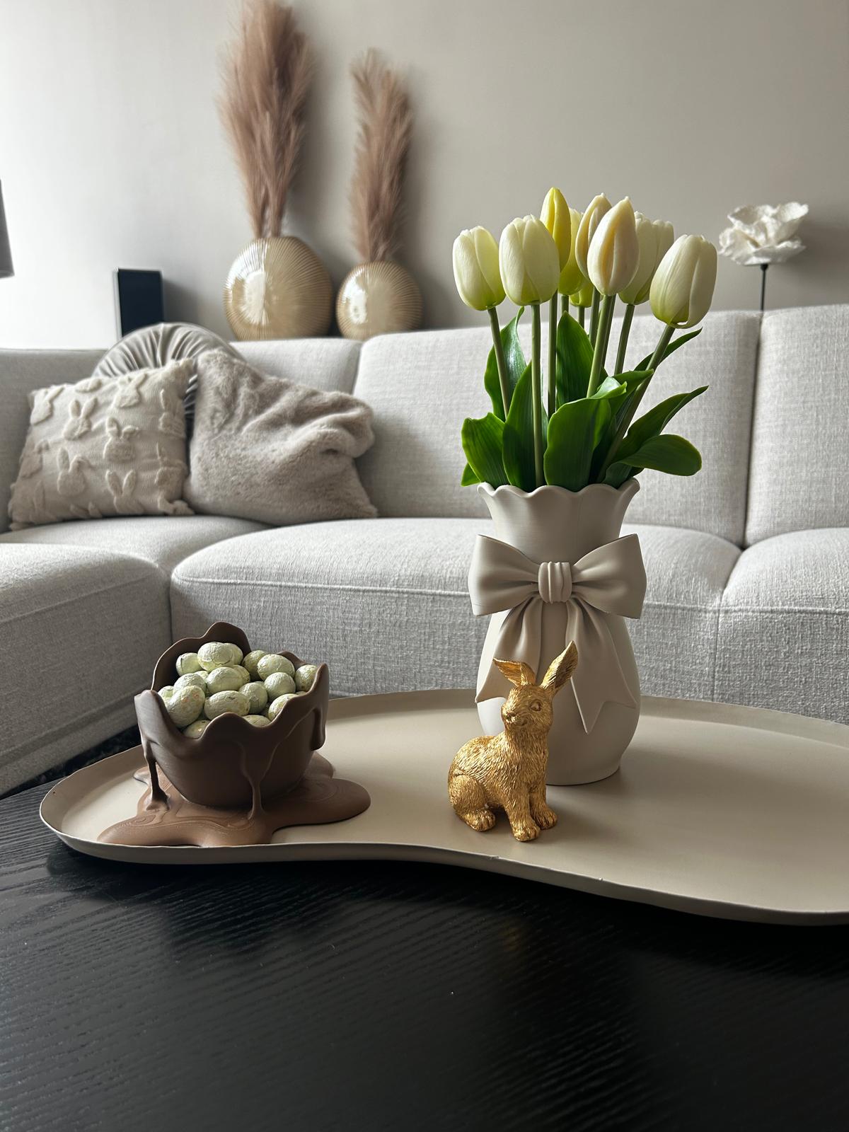 Golden Easter bunny (Sitting)